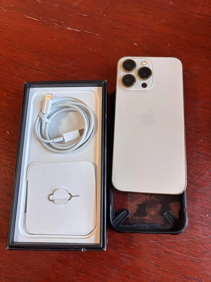 iPhone 13 Pro – 128GB – Gold – Excellent Condition - photo 3