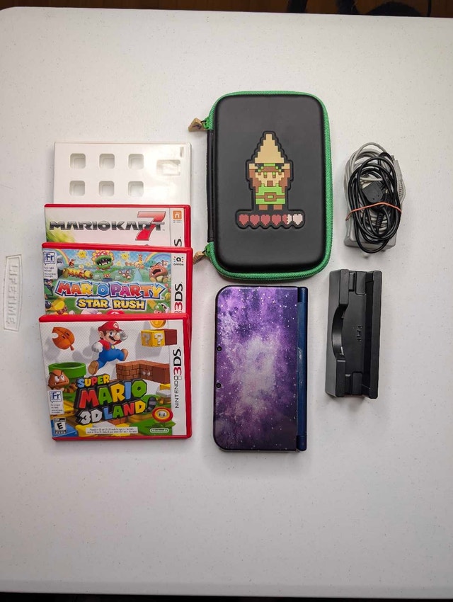 Nintendo "New" 3DS XL Galaxy Edition Bundle