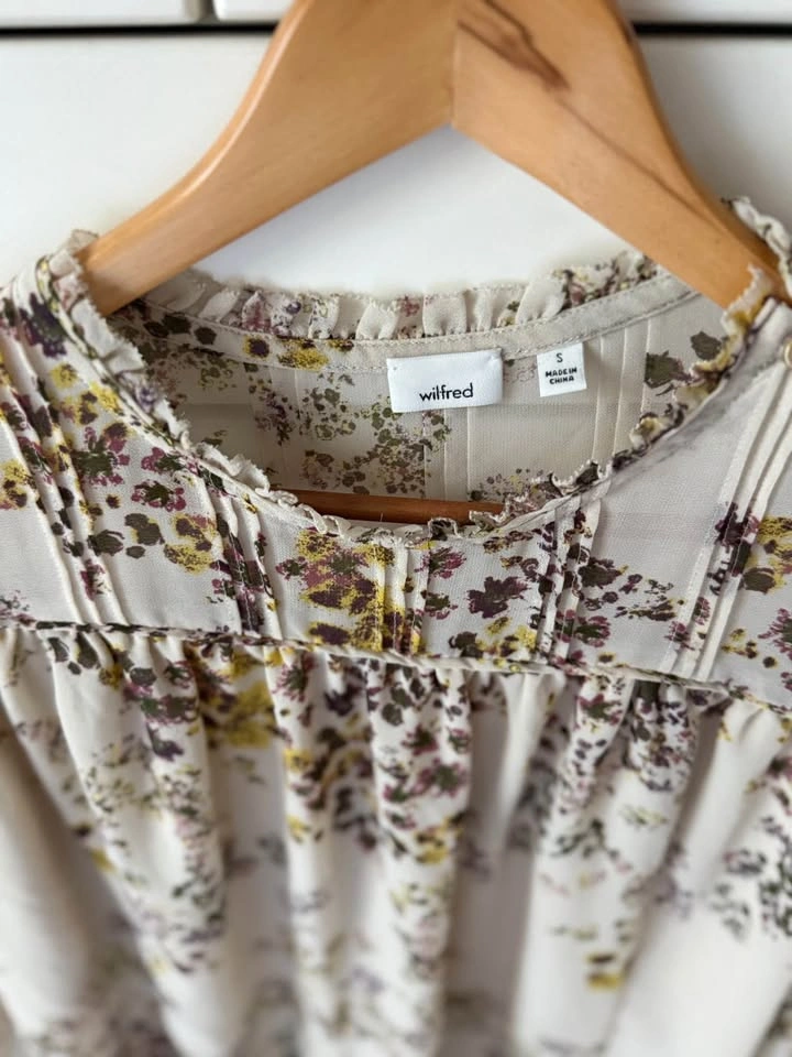 Aritzia Wilfred Lourdes Floral Blouse Size Small - photo 3