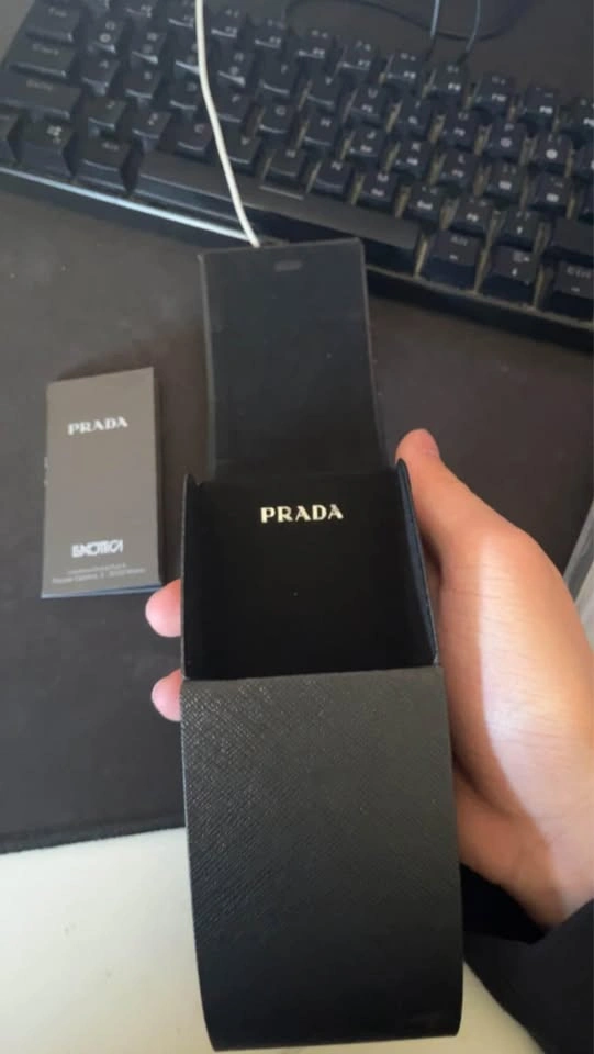 PRADA SUNGLASSES (price negotiable) - photo 3