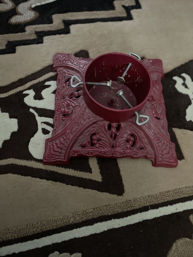 CHRISTMAS TREE STAND VINTAGE SOLID METAL