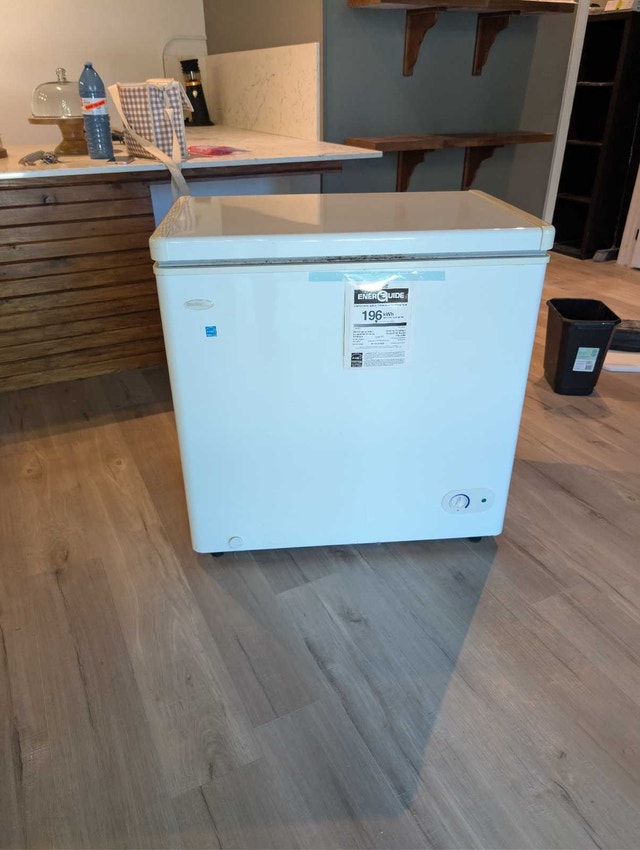 Danby 5.1 cubic feet chest freezer