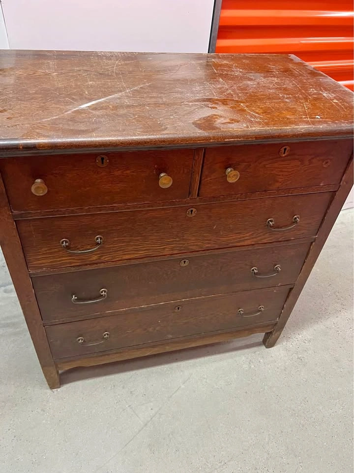 Antique Tiger Oak 5-Drawer Dresser