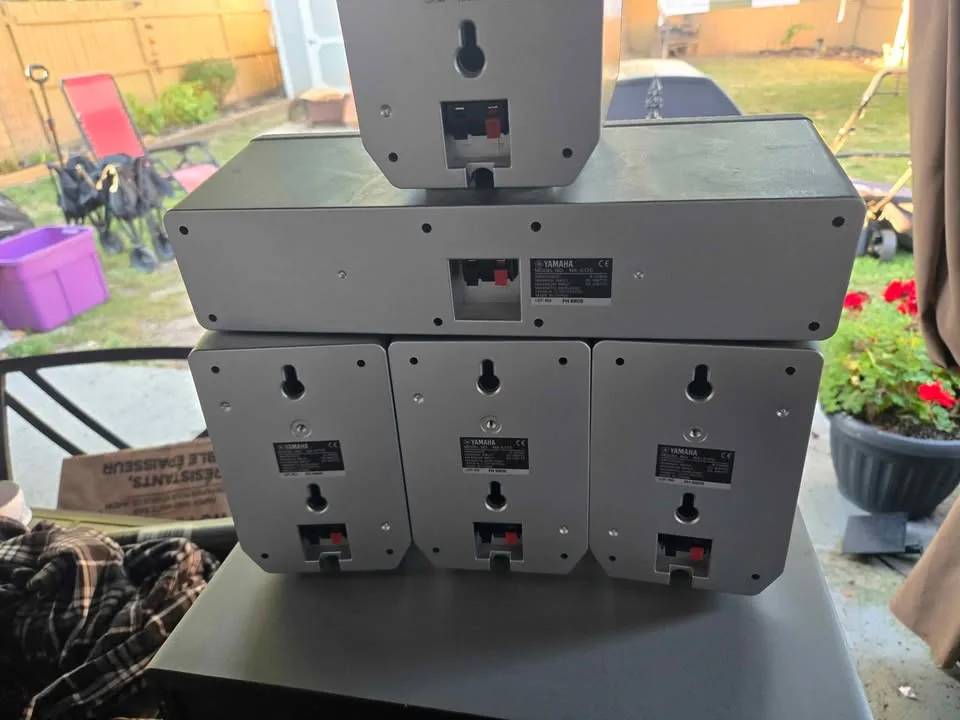 Yamaha speaker set image indicator(5)