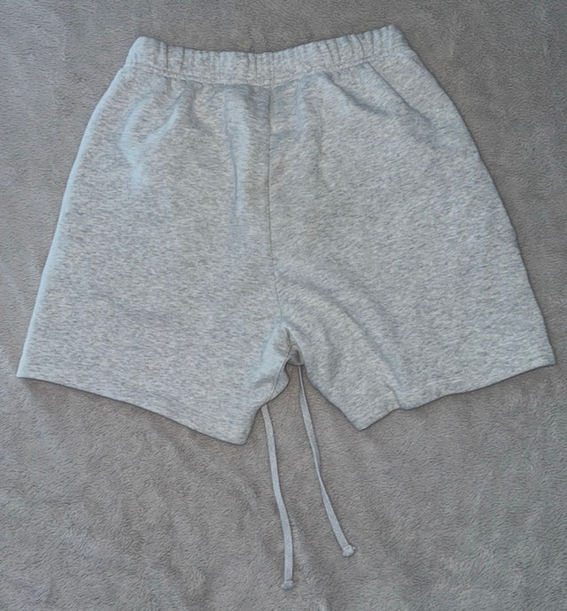 essentials shorts real size S NEGOTIABLE - photo 2