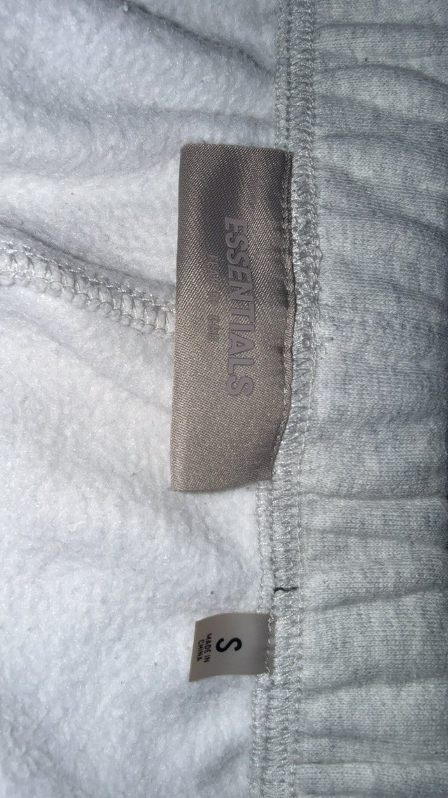 essentials shorts real size S NEGOTIABLE - photo 4