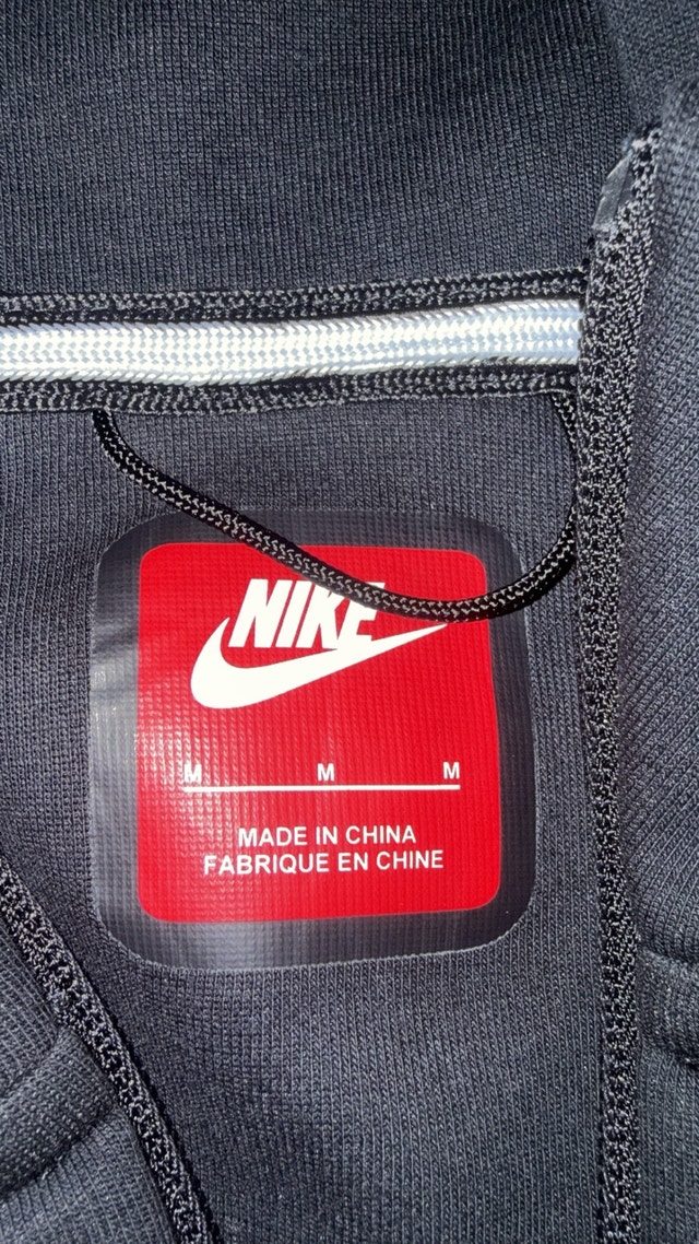 nike tech reflective real size M NEGOTIABLE - photo 3