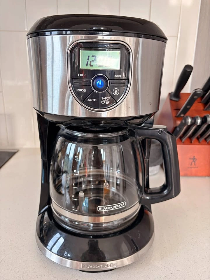 BLACK+DECKER 12-Cup Programmable Coffeemaker