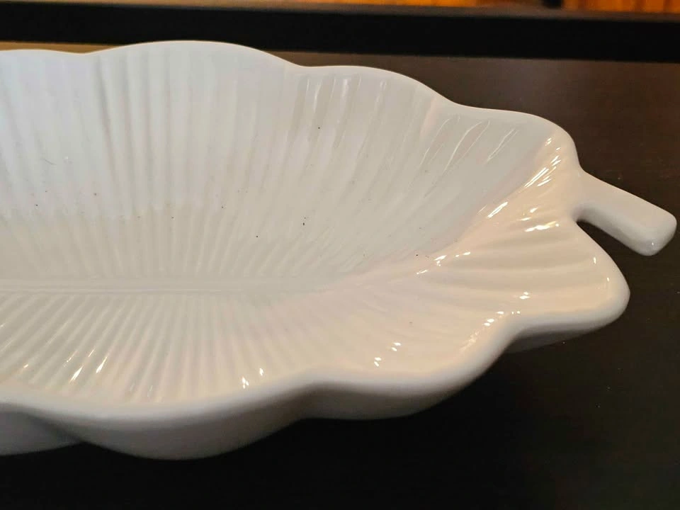White leaf shaped festive food serving dish 16 3/4" - photo 4