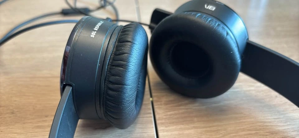 SOL REPUBLIC HEADPHONES - photo 5