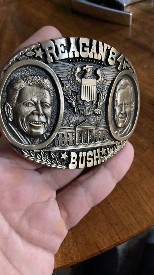 Reagan/ Bush 84 belt buckle - photo 2