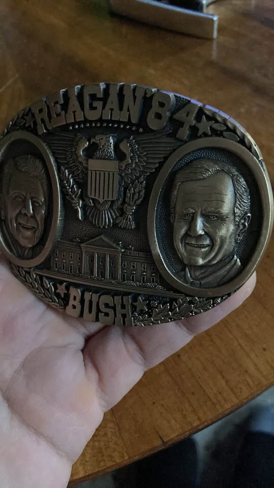 Reagan/ Bush 84 belt buckle - photo 3
