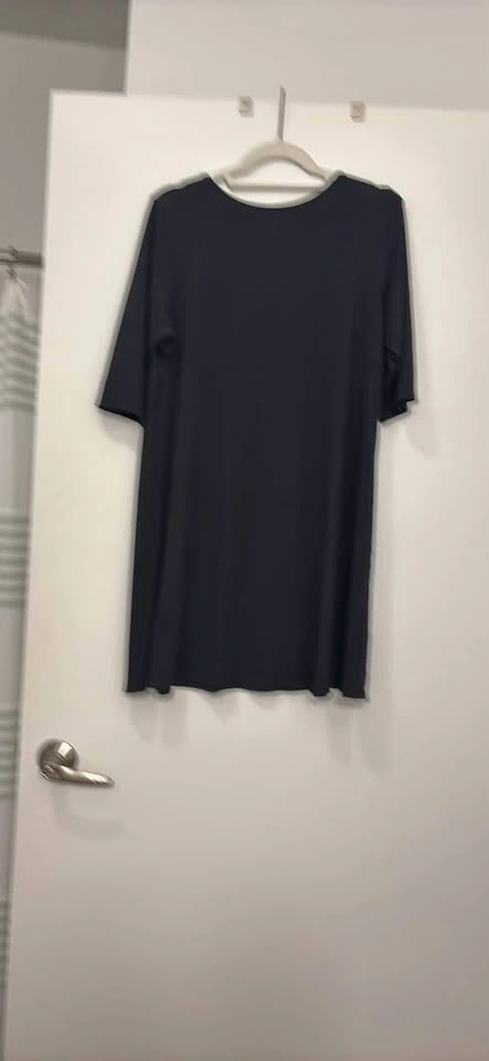Eileen Fisher little black dress - photo 3