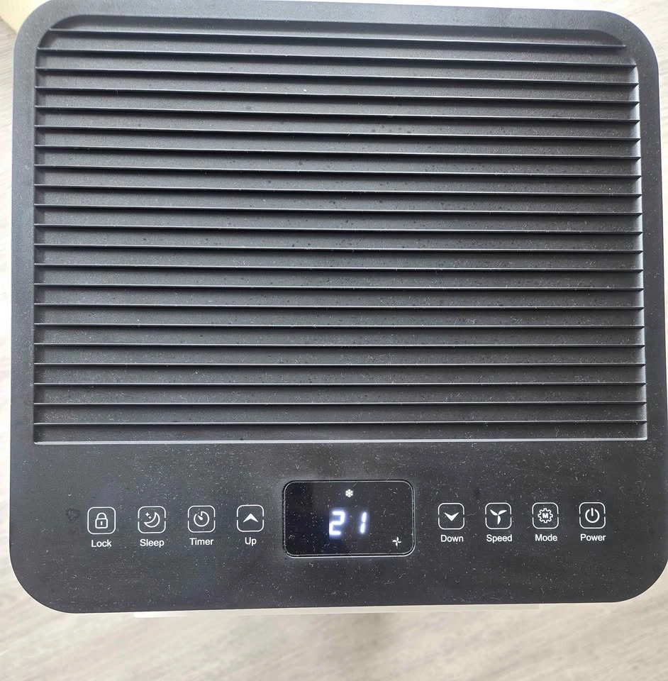 MOVING SALE- Portable AC Serenelife 10,000 BTU cooling power - photo 2