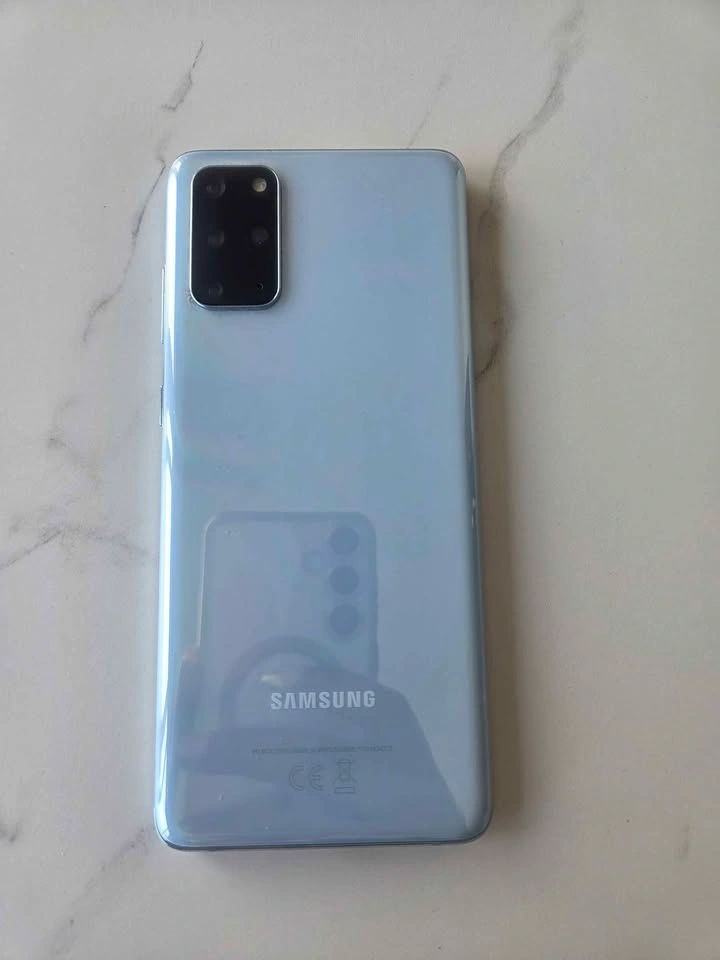 Samsung Galaxy 20 plus 5G (unlocked) + accessories - photo 2