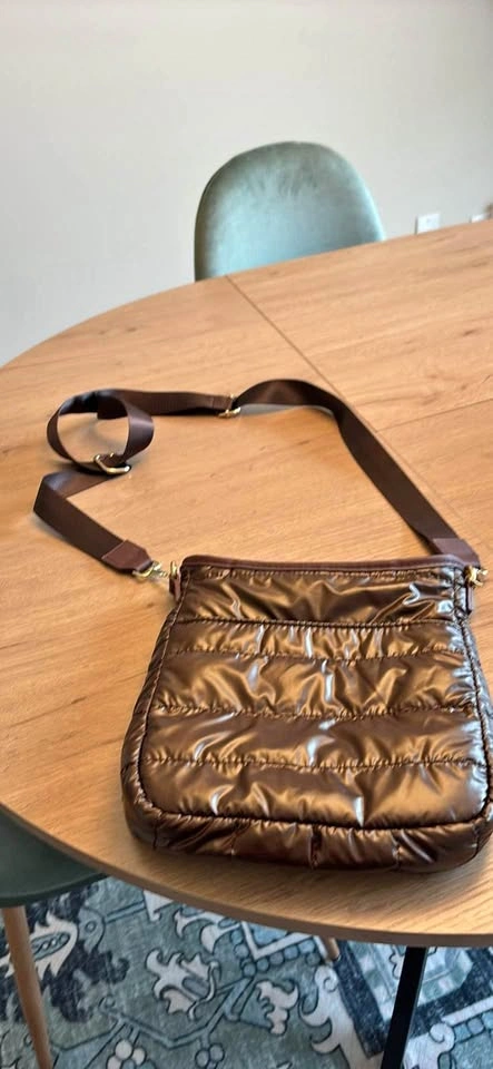 Great Brown Purse with pockets