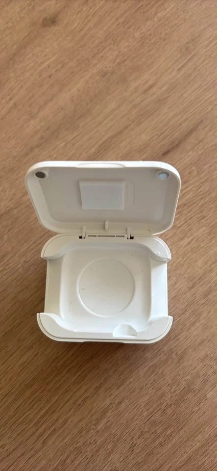 Portable Apple Watch Charger - photo 5