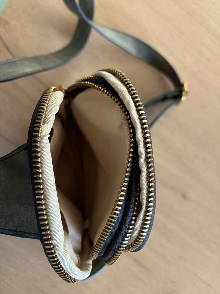 Green multi use purse - photo 3