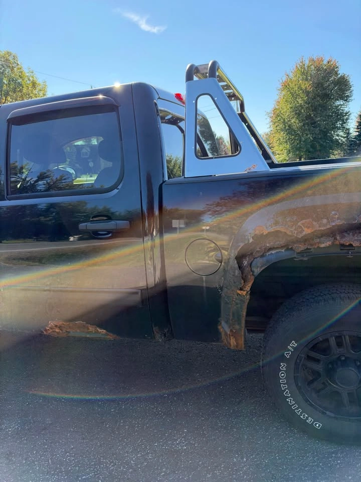 2010 GMC Sierra - photo 3