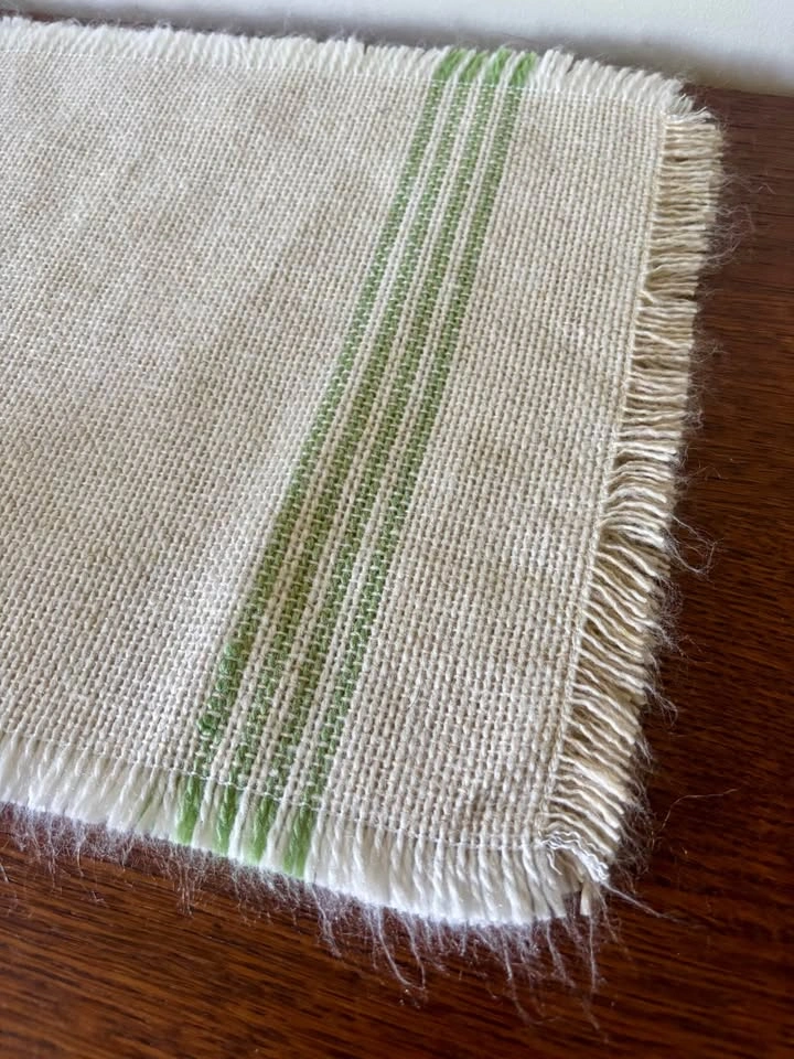 Vintage Hand Woven Wool Placemats Oatmeal and Green Fringe Set o - photo 2