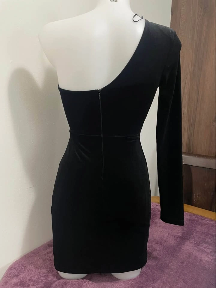 Dynamite Asymmetric Velvet Dress Jet Black- XXS - photo 2