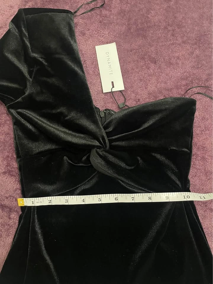 Dynamite Asymmetric Velvet Dress Jet Black- XXS - photo 3
