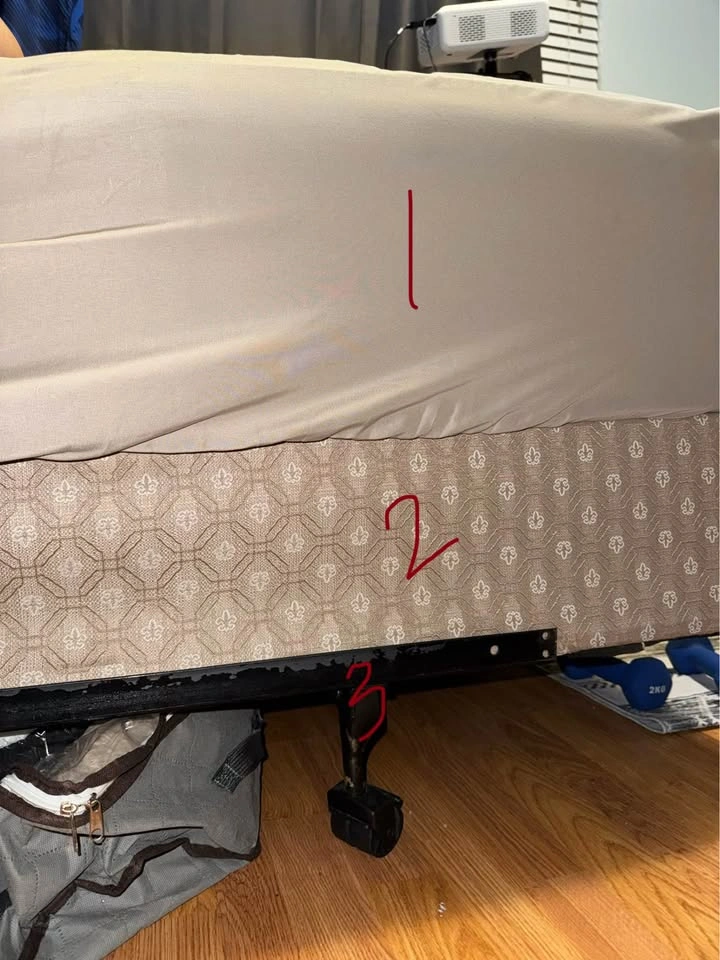Queen-sized mattress (with bed frame & sheets) - photo 2