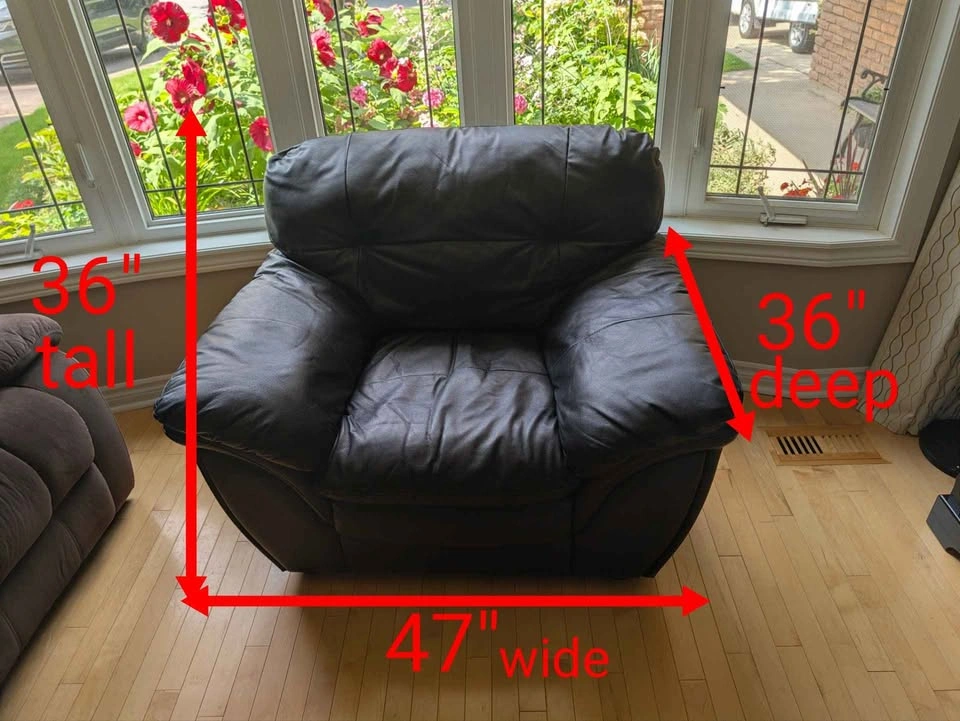 Black Oversized Armchair - photo 4