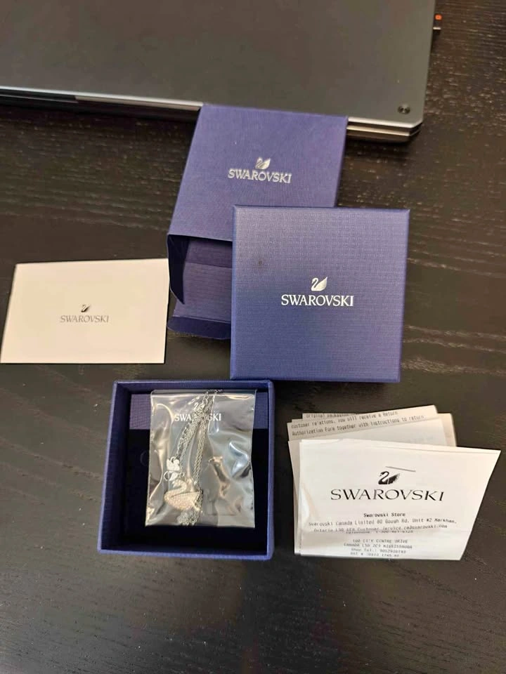 Swarovski Swan Pendant Necklace (with box, papers and original r