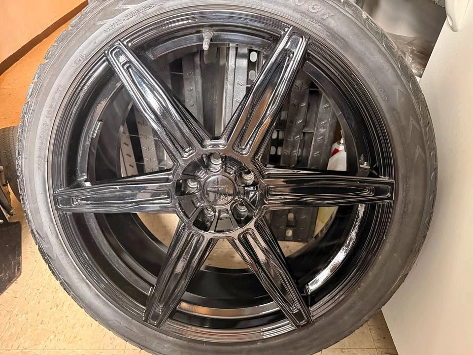 Dodge Charger / Challenger 22” MLF11 Gloss Black Wheels