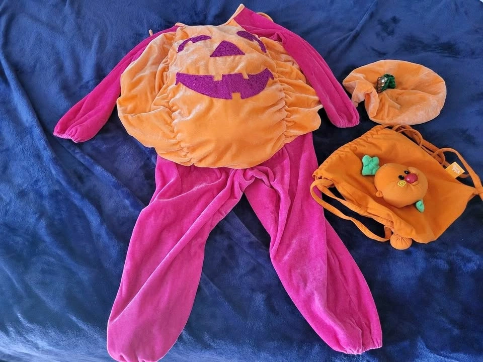 Halloween Costume + Accessories – Cute Pumpkin Theme