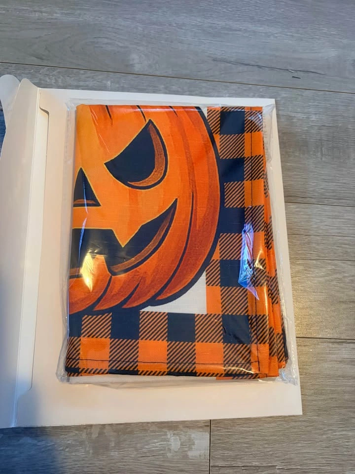 New- Halloween Table Runner - photo 2