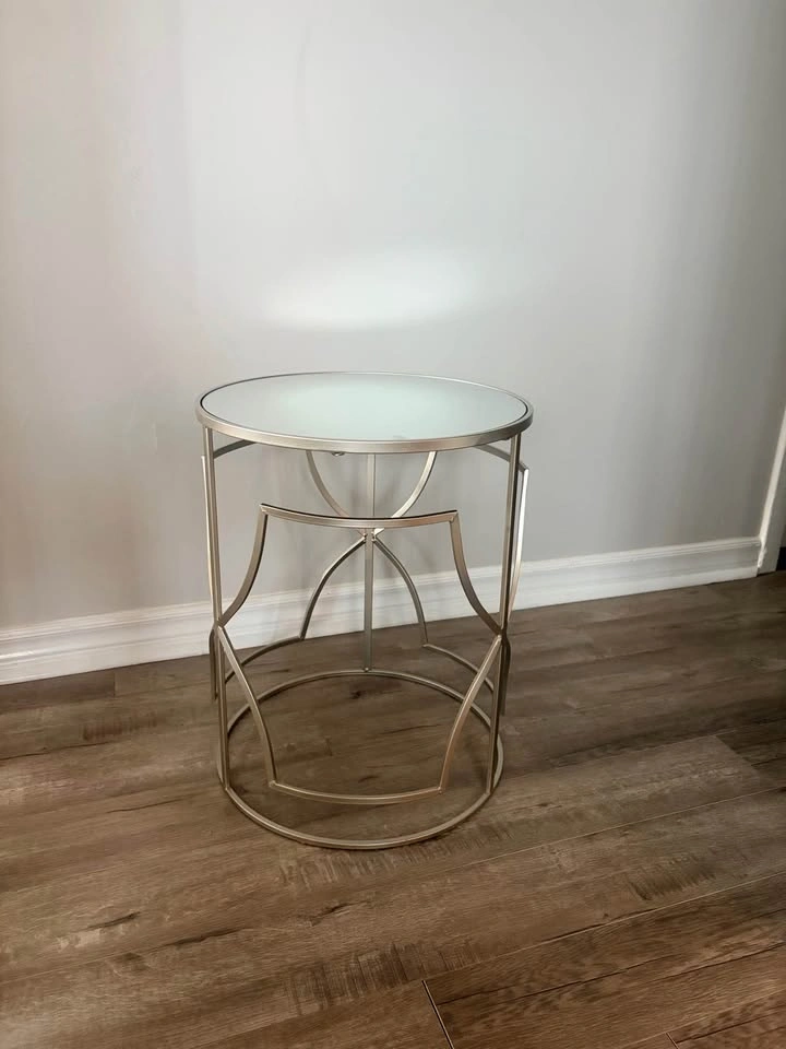 Mirrored accent/ Side table - photo 2