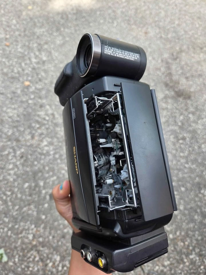 Sharp Viewcam 8mm Camcorder / VCR Player - TESTED WORKING - photo 5