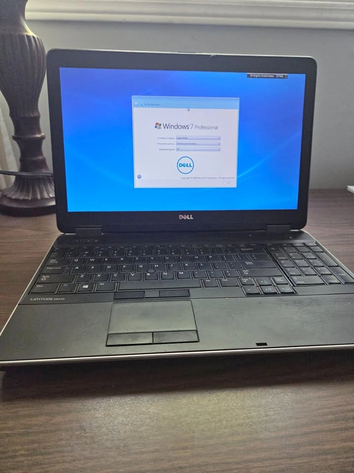 Dell Latitude E6540 15.6" Laptop - Fresh Windows 7 Pro Setup