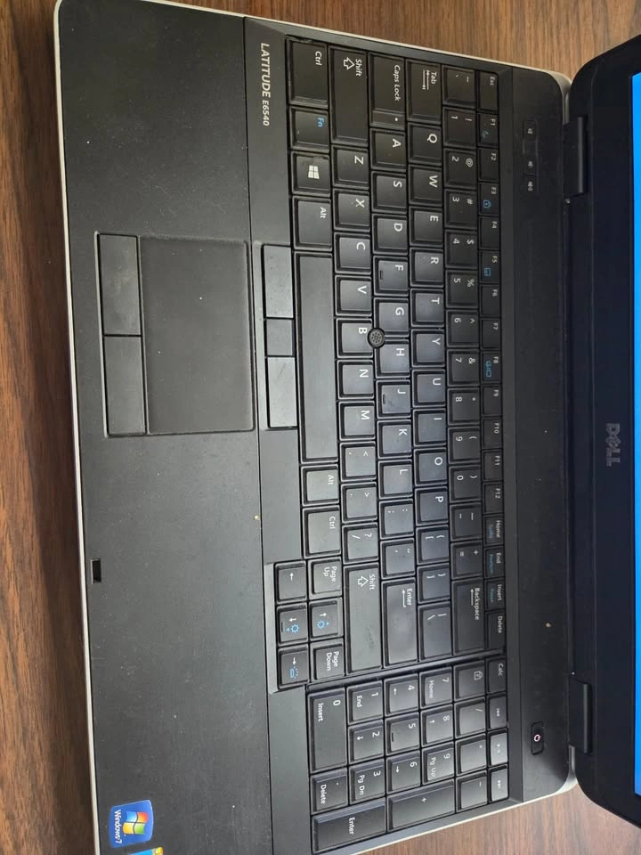 Dell Latitude E6540 15.6" Laptop - Fresh Windows 7 Pro Setup - photo 2