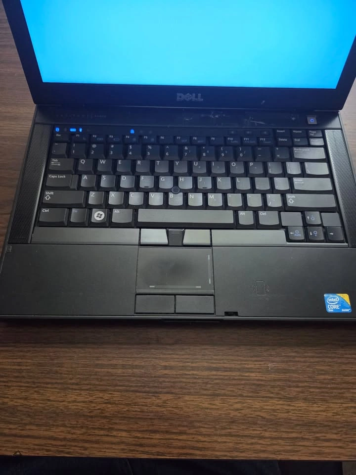 Working Vintage Dell Latitude Laptop - Working Windows XP Pro - photo 2