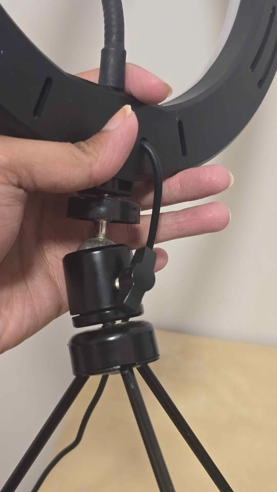 Ring Light with Phone Holder - photo 3