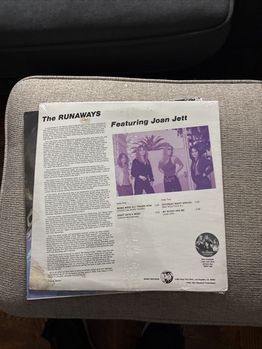 The Runaways Joan Jett Mama Weer All Crazee Now 1981 Vinyl EP - photo 3