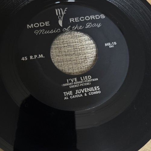 THE JUVENILES 45RPM Beat In My Heart Mode MR-1 Rare 1957 - photo 2