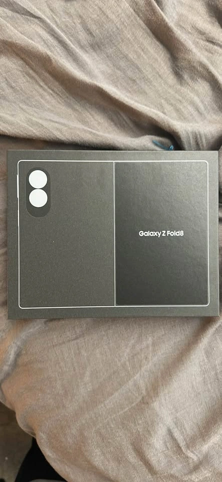 Samsung Z Fold 8 READ DESC - photo 2