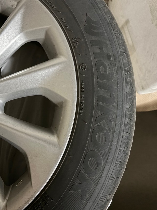 Toyota 16" Alloy Wheels and Hankook Tires - photo 3