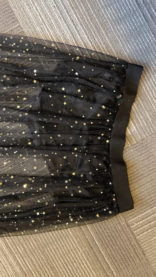Festival tule skirt with stars and built in shorts- Large - photo 2