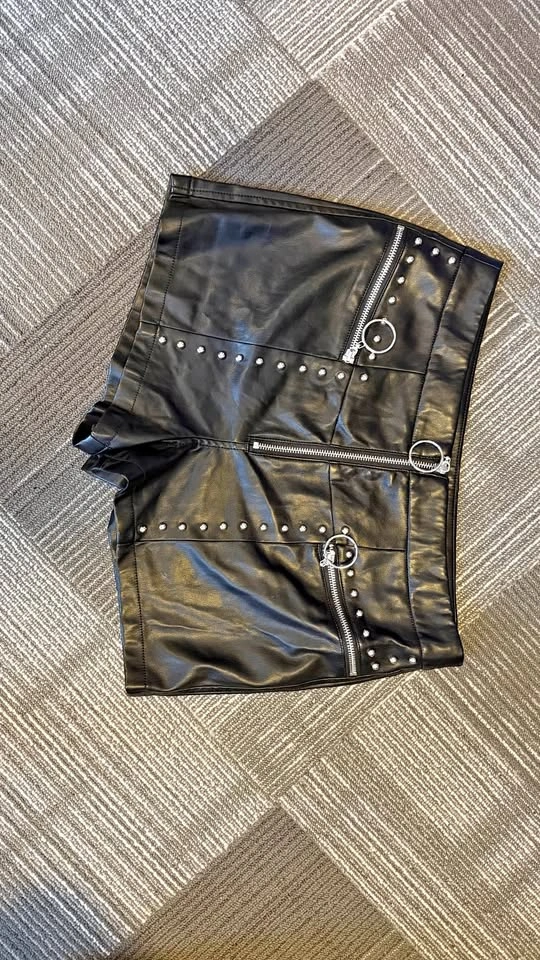 KILLSTAR LEIGH SHORTS - Vegan Leather - Large
