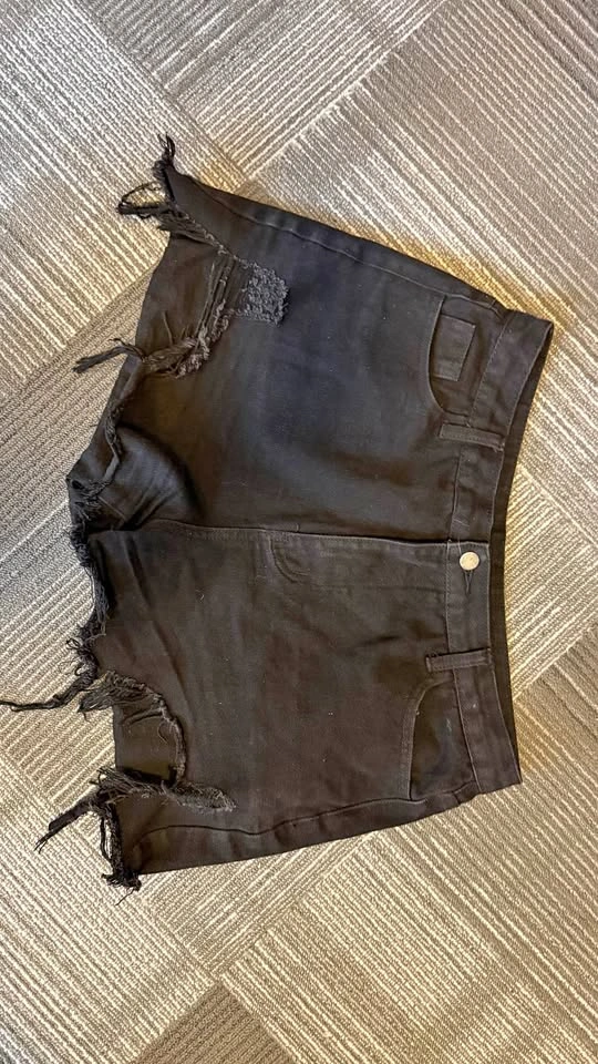 Distressed black womens shorts - XL