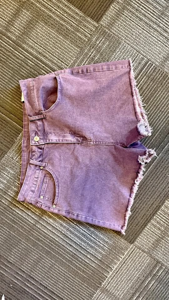 Purple distressed shorts with stretch- XL