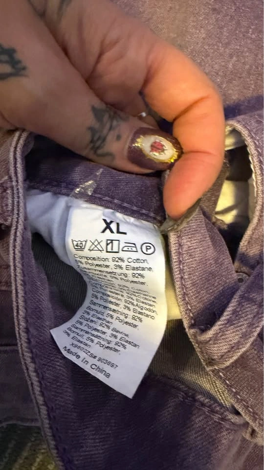 Purple distressed shorts with stretch- XL - photo 4