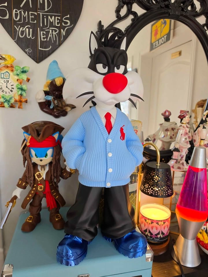 Sylvester the Cat Collectible Figure in blue sweater 50cm