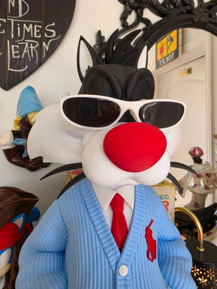 Sylvester the Cat Collectible Figure in blue sweater 50cm - photo 3