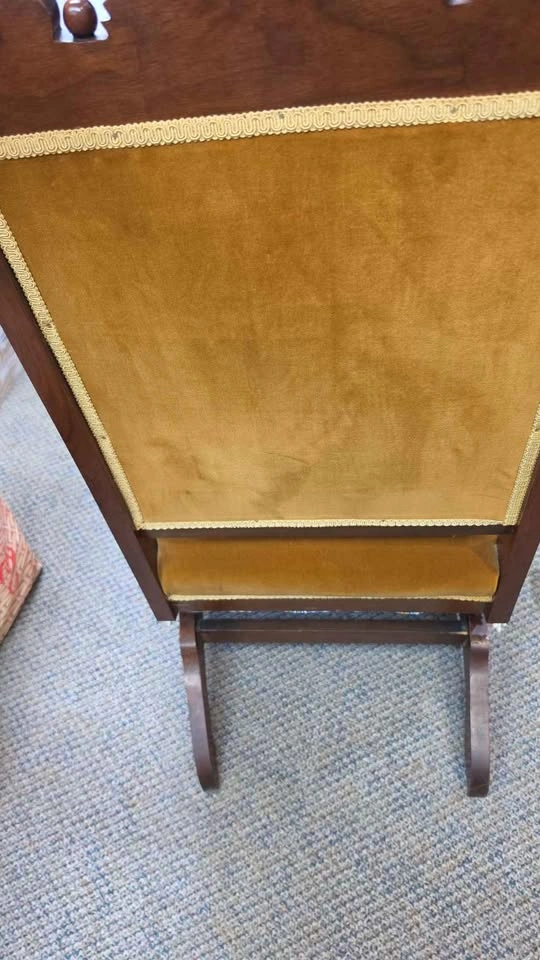 Antique Victorian Walnut Platform Rocking Chair - photo 4